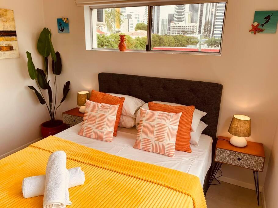 Broadbeach, Stylish Apartment Close To Everything Gold Coast Exterior foto